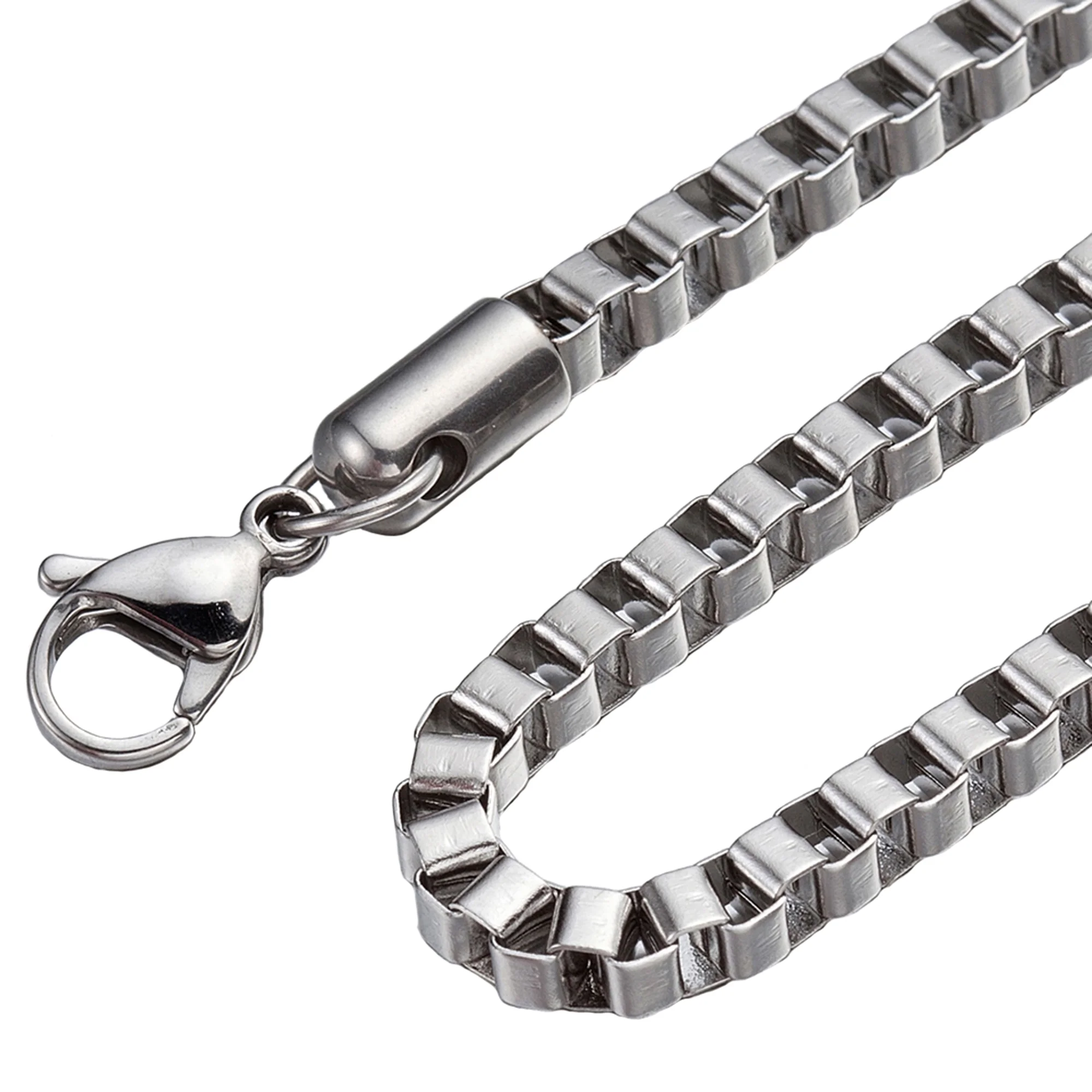 Box chain in stainless steel