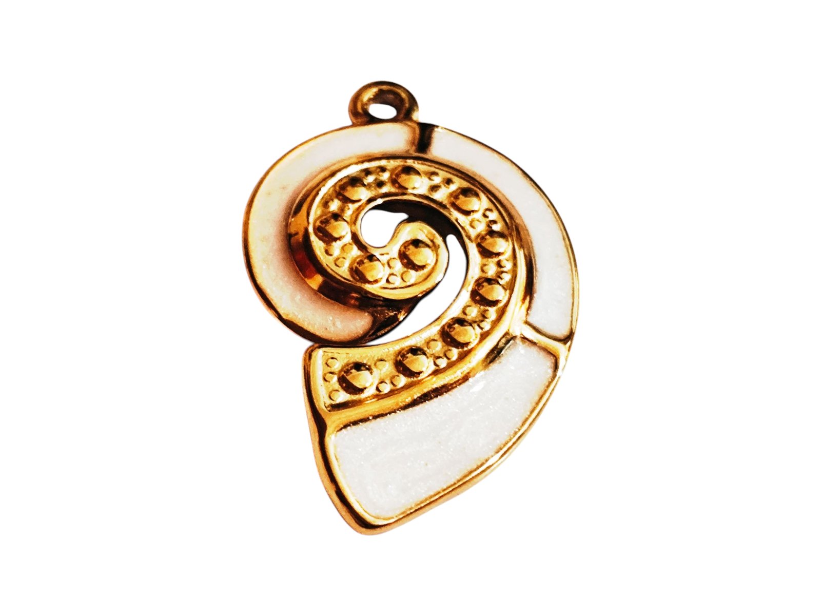 Seashell charm in gold stainless steel 27mm